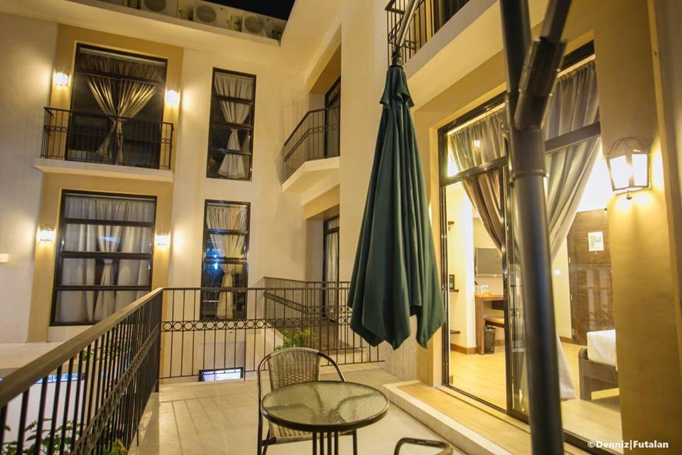 Casa Rubin Hotel Dumaguete City Exterior foto